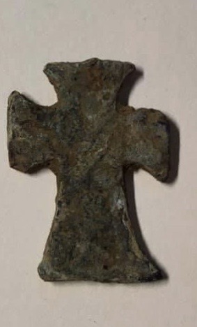 Bronzekreuz vielleicht aus dem Mittelalter